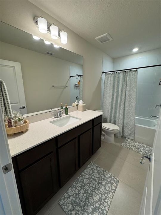 For Rent: $3,000 (4 beds, 3 baths, 2178 Square Feet)