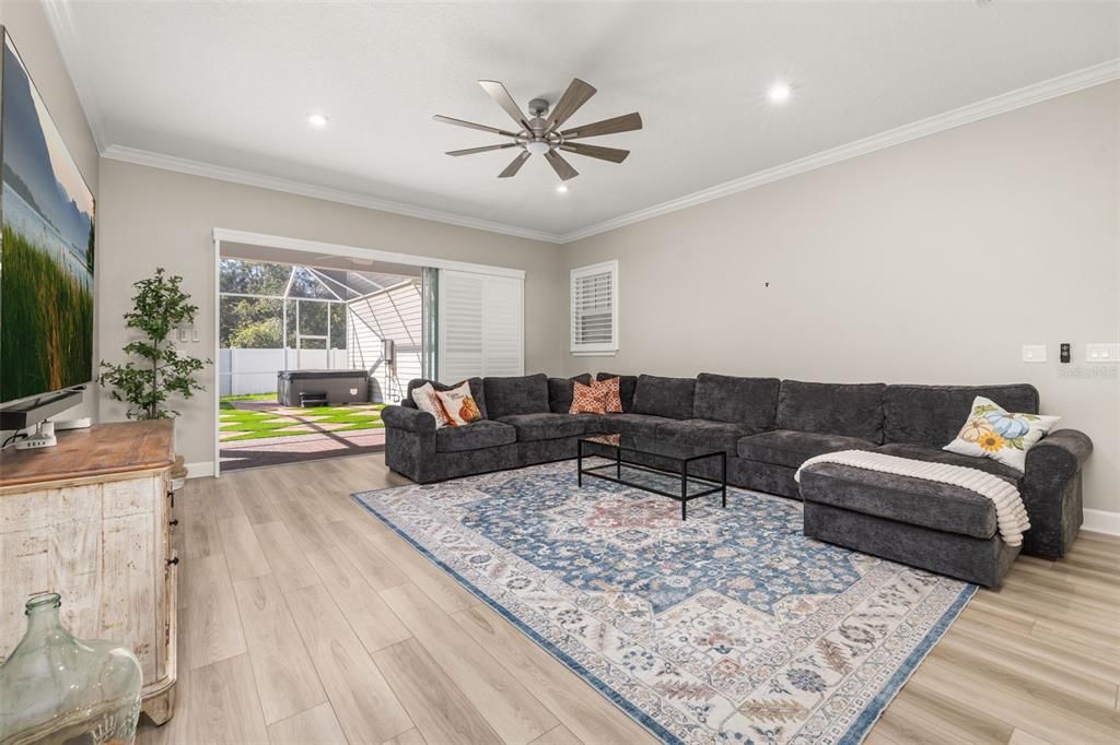 En Venta: $1,895,000 (7 camas, 5 baños, 5236 Pies cuadrados)