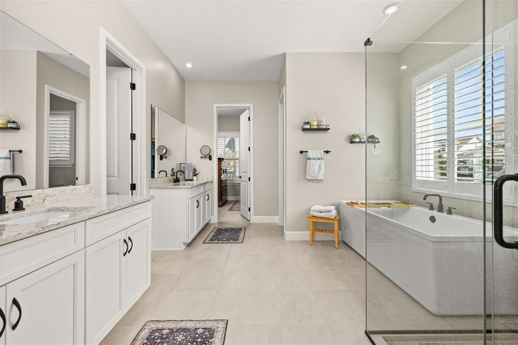 En Venta: $1,895,000 (7 camas, 5 baños, 5236 Pies cuadrados)