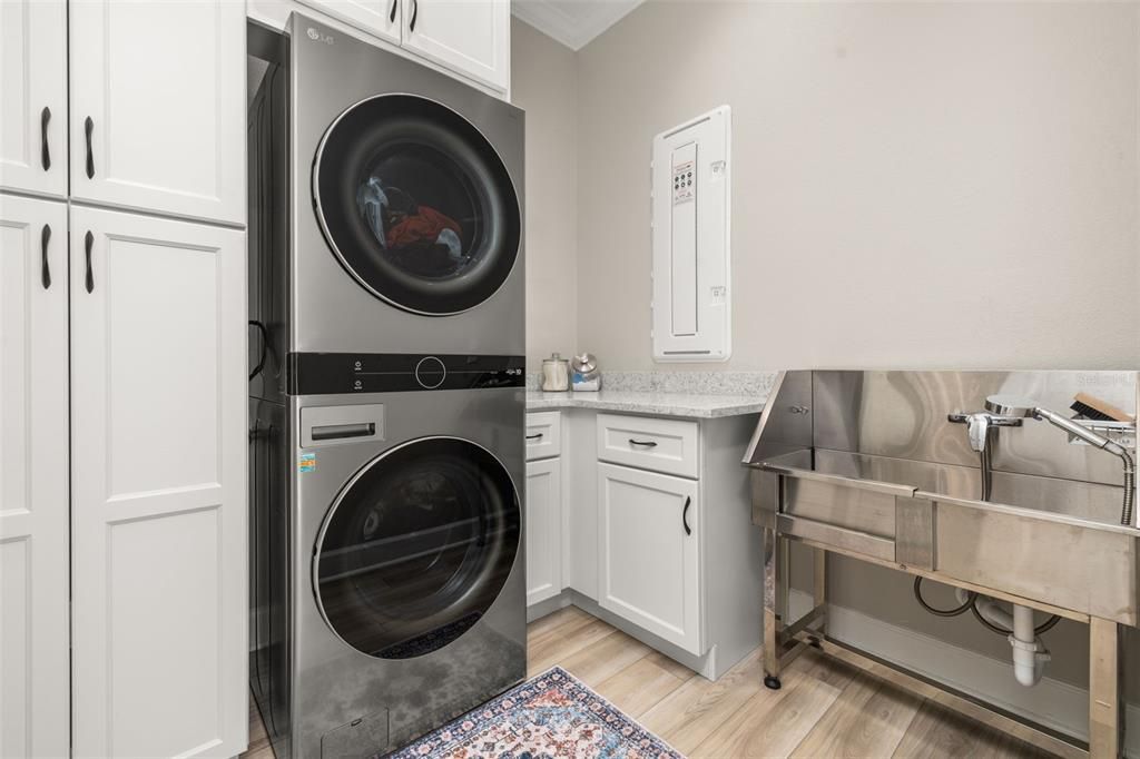 En Venta: $1,895,000 (7 camas, 5 baños, 5236 Pies cuadrados)