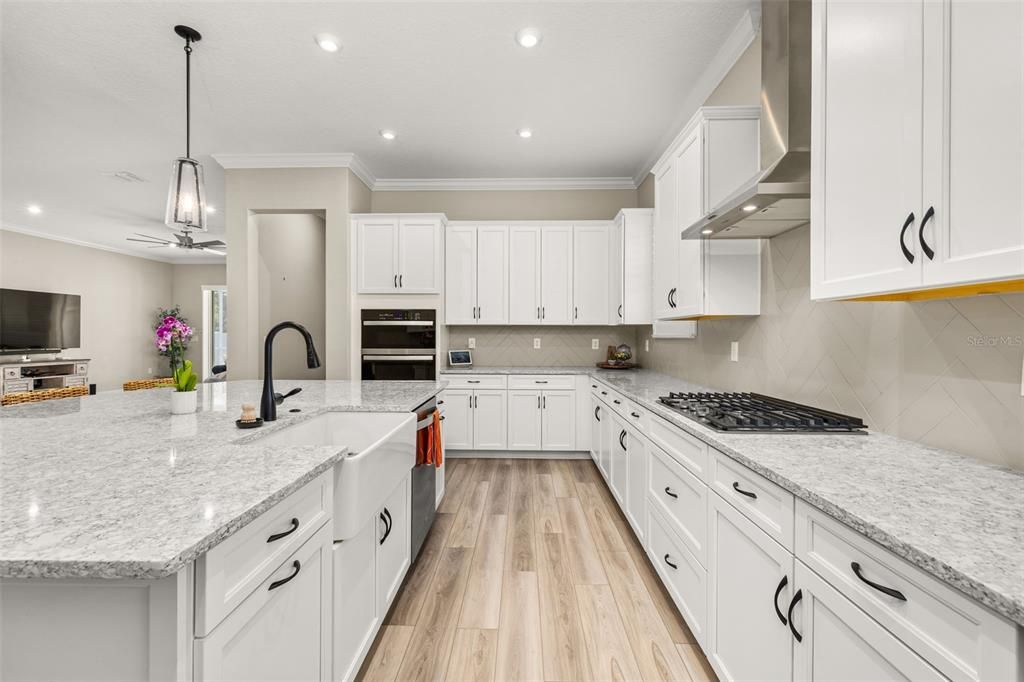 En Venta: $1,895,000 (7 camas, 5 baños, 5236 Pies cuadrados)