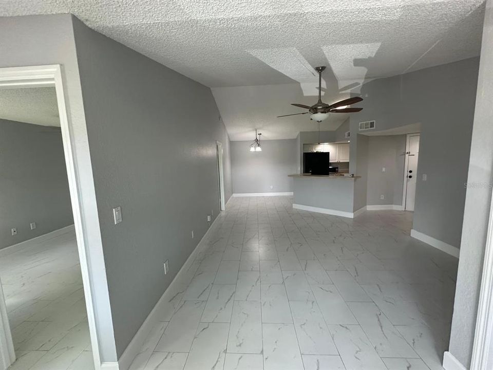 For Rent: $1,600 (2 beds, 2 baths, 1101 Square Feet)