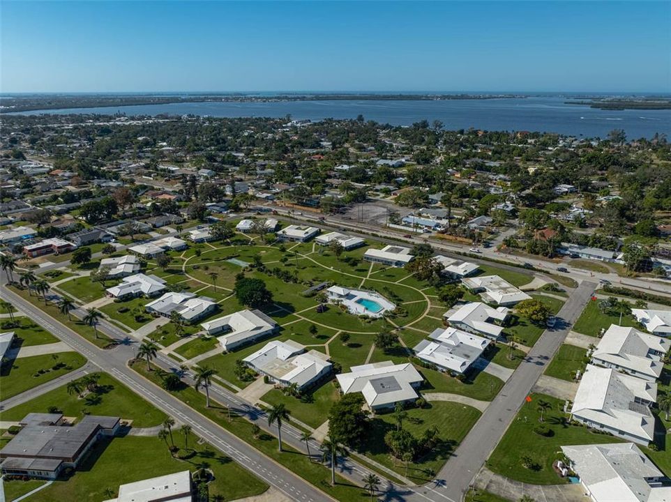 En Venta: $229,900 (2 camas, 2 baños, 1364 Pies cuadrados)