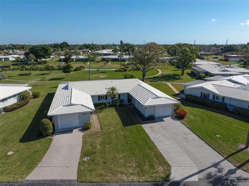 En Venta: $229,900 (2 camas, 2 baños, 1364 Pies cuadrados)