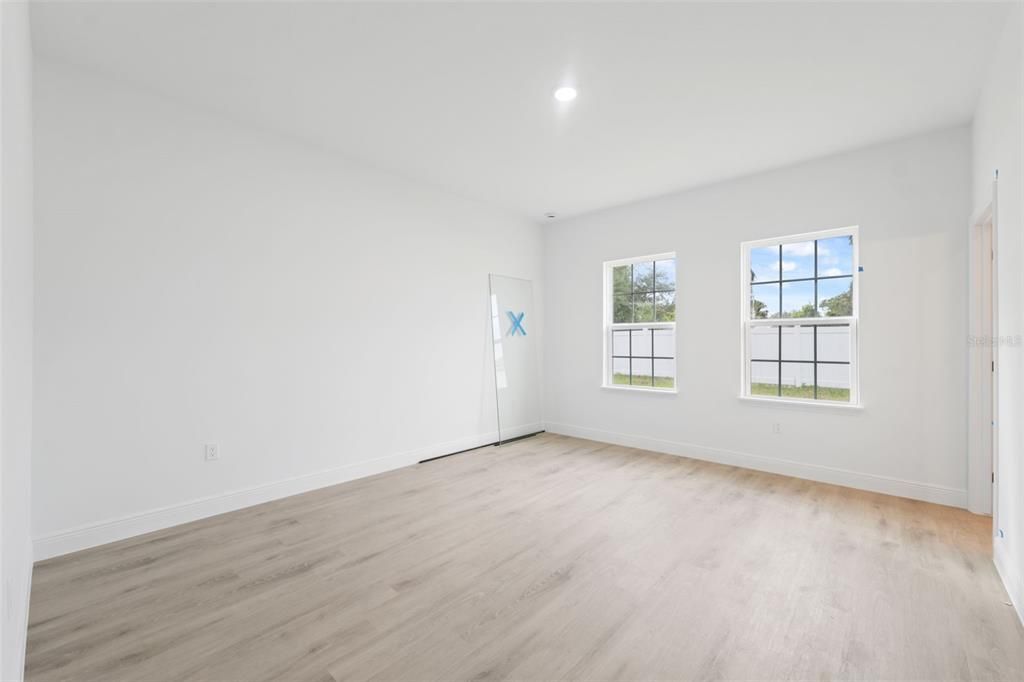 En Renta: $2,000 (4 camas, 2 baños, 1774 Pies cuadrados)