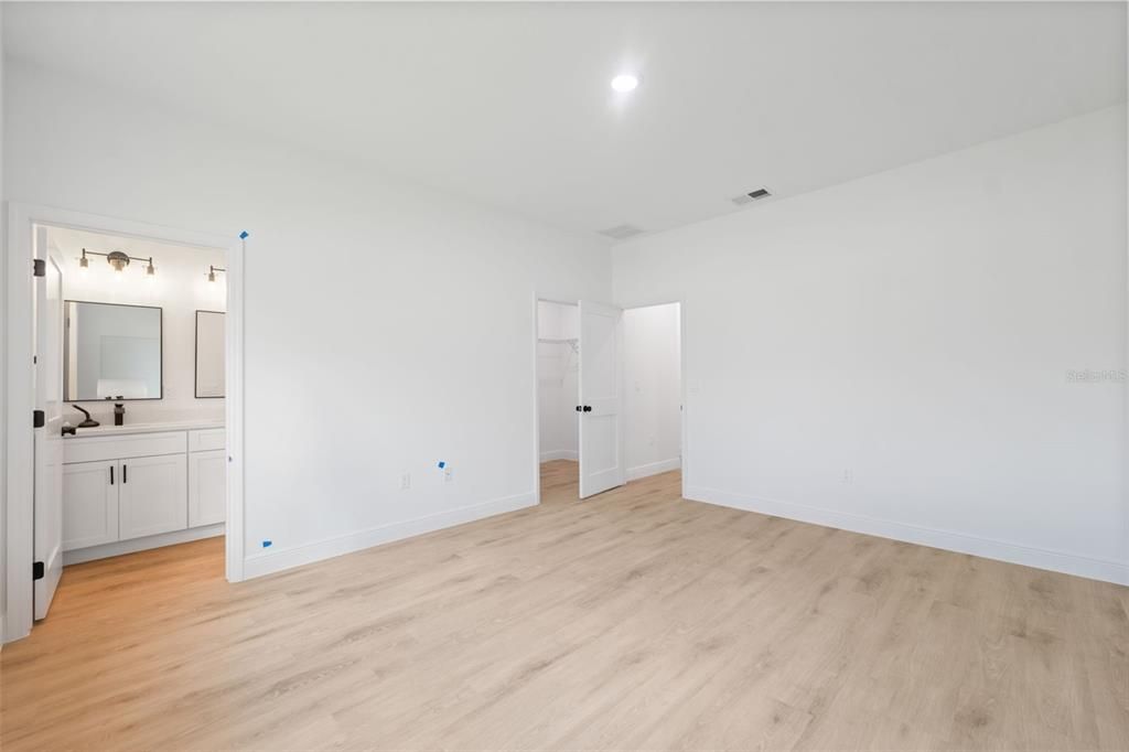 En Renta: $2,000 (4 camas, 2 baños, 1774 Pies cuadrados)