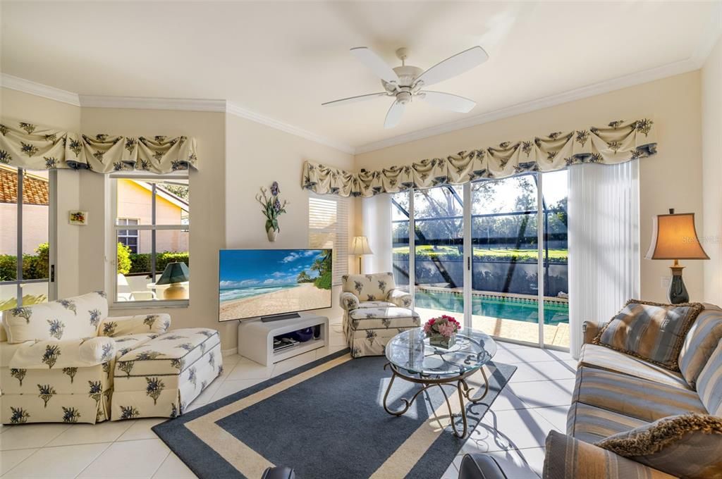 For Sale: $669,900 (3 beds, 2 baths, 1876 Square Feet)