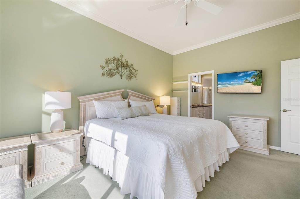 For Sale: $669,900 (3 beds, 2 baths, 1876 Square Feet)