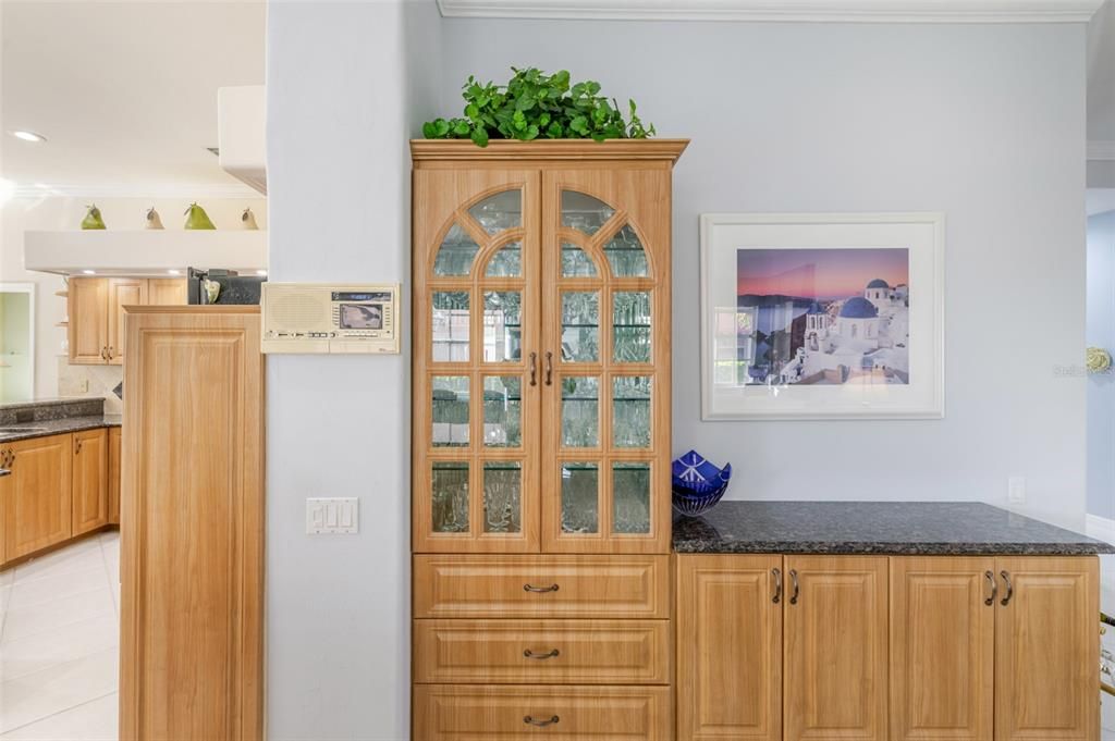 For Sale: $669,900 (3 beds, 2 baths, 1876 Square Feet)