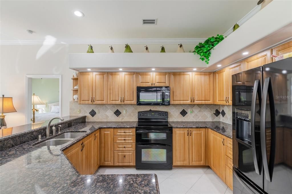 For Sale: $669,900 (3 beds, 2 baths, 1876 Square Feet)