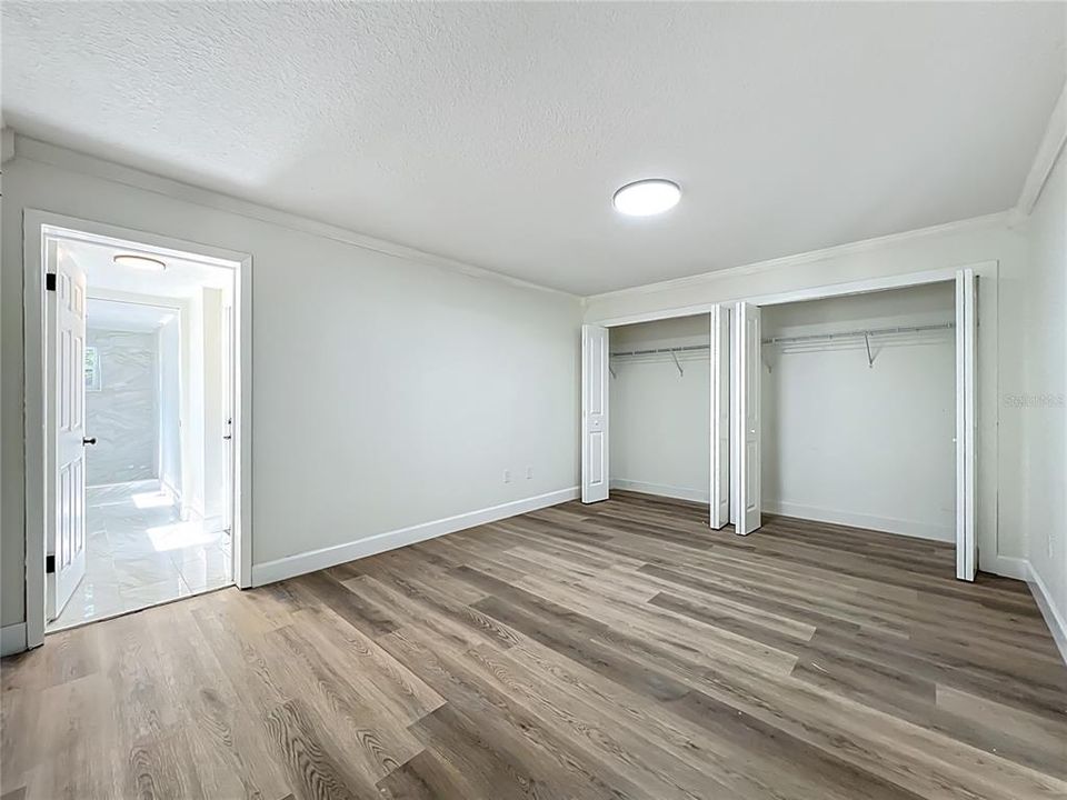 For Sale: $385,000 (4 beds, 2 baths, 1320 Square Feet)