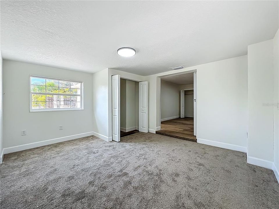 For Sale: $385,000 (4 beds, 2 baths, 1320 Square Feet)