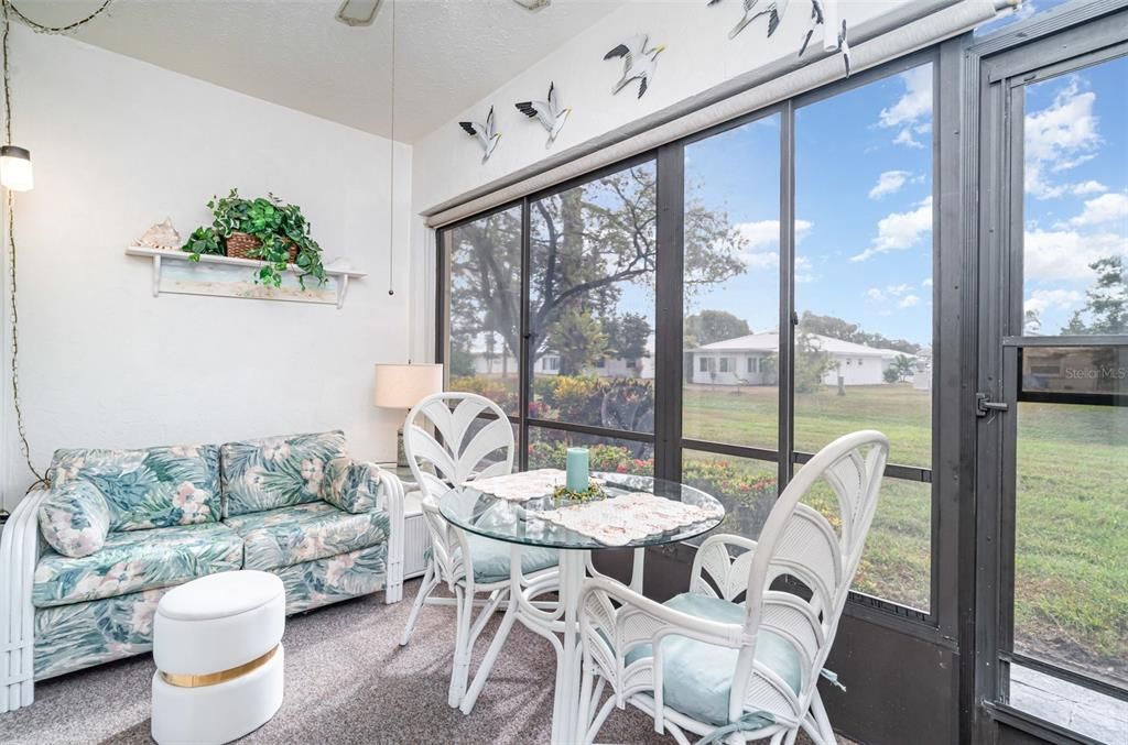 For Sale: $178,000 (2 beds, 2 baths, 1100 Square Feet)