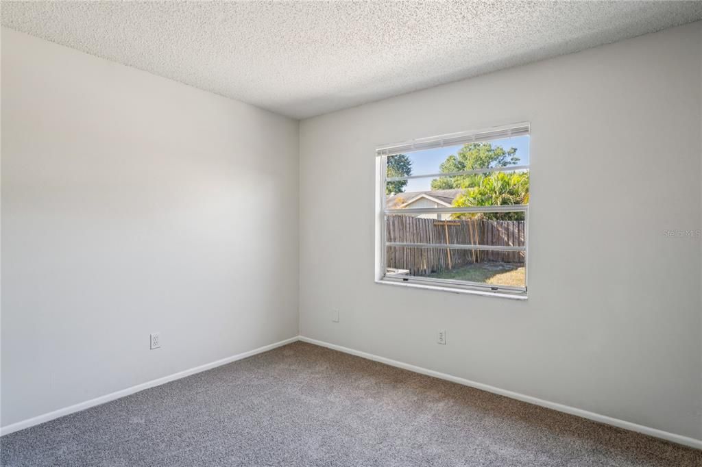 待售: $259,900 (3 贝兹, 2 浴室, 1263 平方英尺)