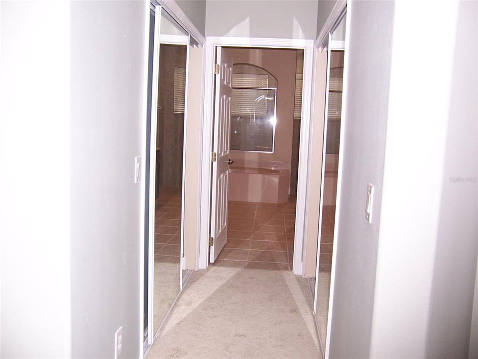 出租: $2,600 (4 贝兹, 3 浴室, 2798 平方英尺)