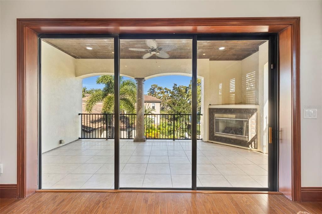 For Sale: $2,995,000 (5 beds, 5 baths, 7969 Square Feet)