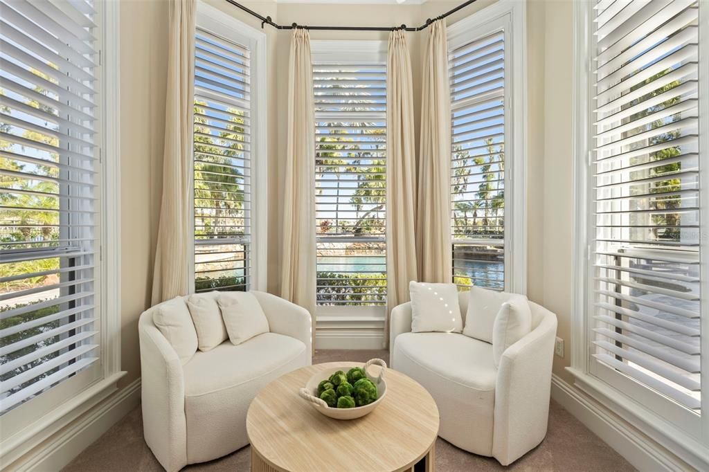 For Sale: $2,995,000 (5 beds, 5 baths, 7969 Square Feet)