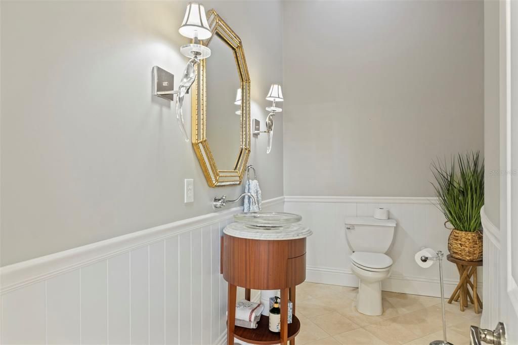 For Sale: $2,995,000 (5 beds, 5 baths, 7969 Square Feet)