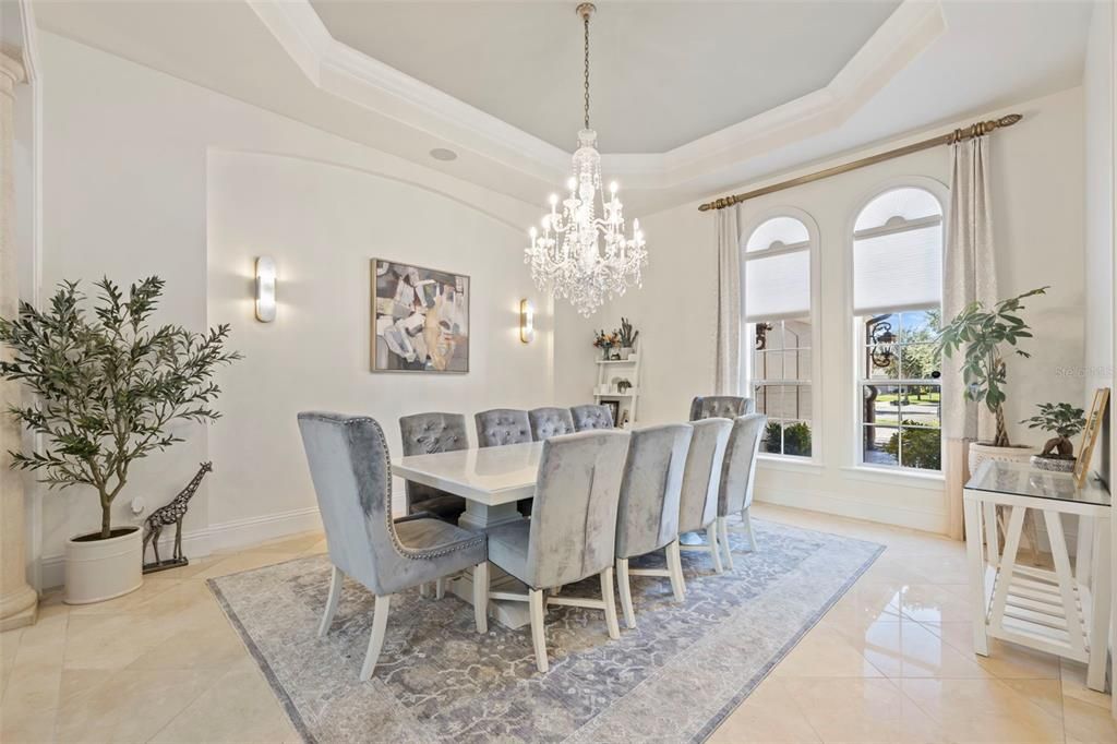 For Sale: $2,995,000 (5 beds, 5 baths, 7969 Square Feet)