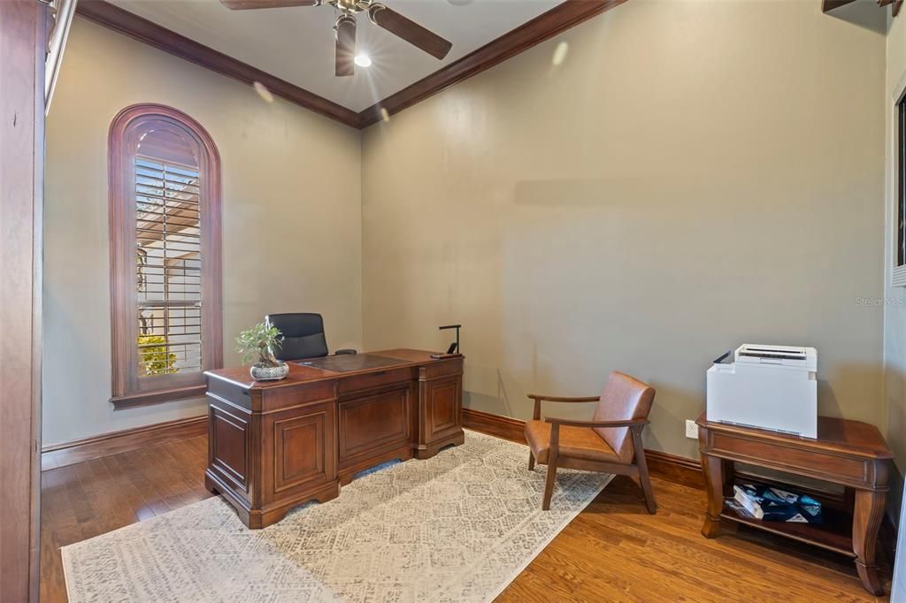 For Sale: $2,995,000 (5 beds, 5 baths, 7969 Square Feet)