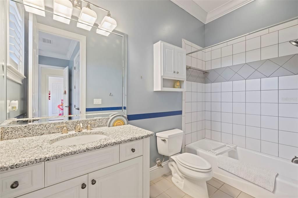 For Sale: $2,995,000 (5 beds, 5 baths, 7969 Square Feet)