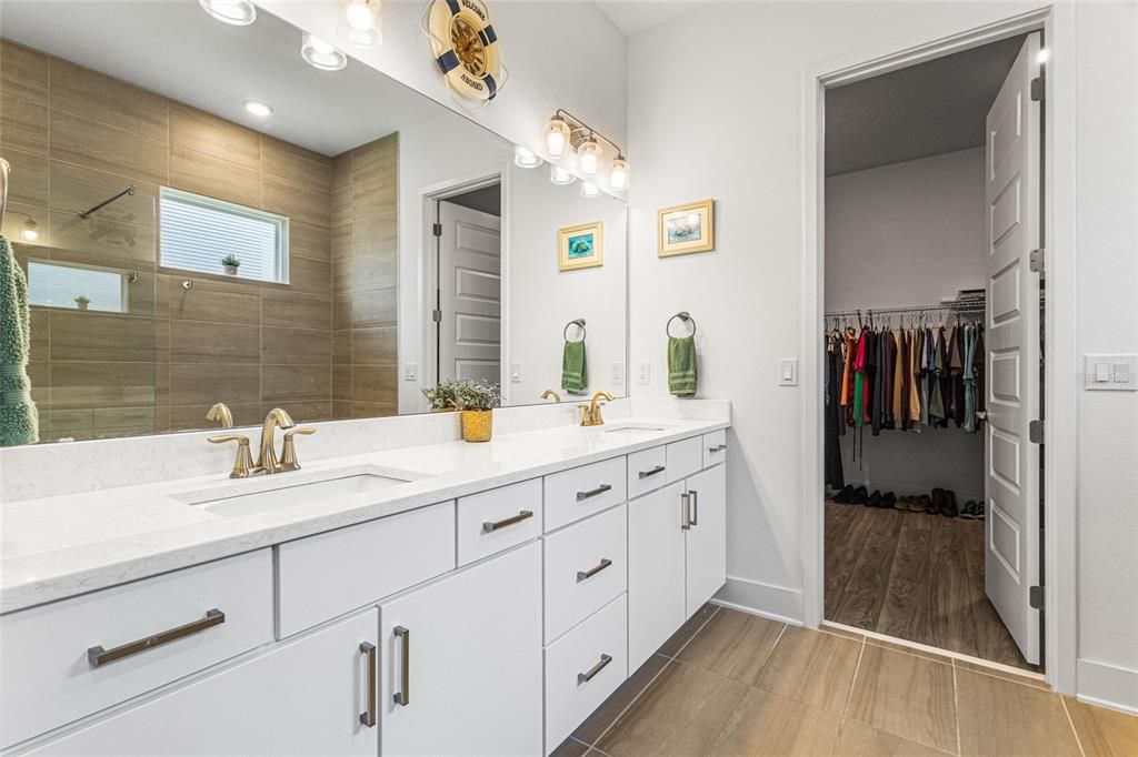 待售: $950,000 (5 贝兹, 4 浴室, 3224 平方英尺)