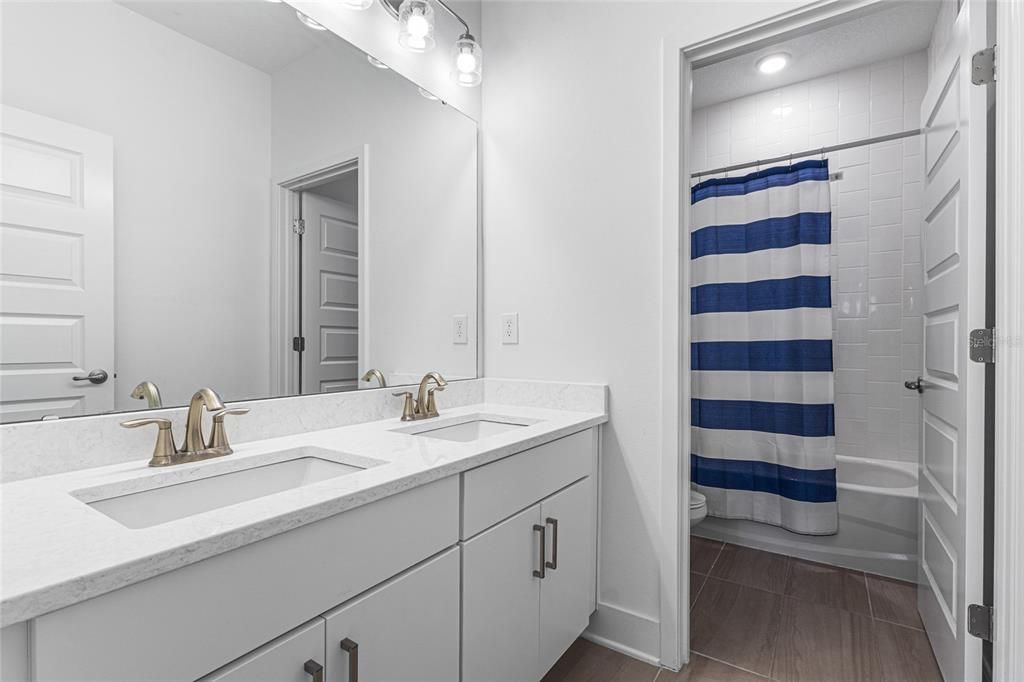 待售: $950,000 (5 贝兹, 4 浴室, 3224 平方英尺)