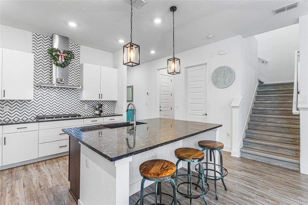 待售: $950,000 (5 贝兹, 4 浴室, 3224 平方英尺)