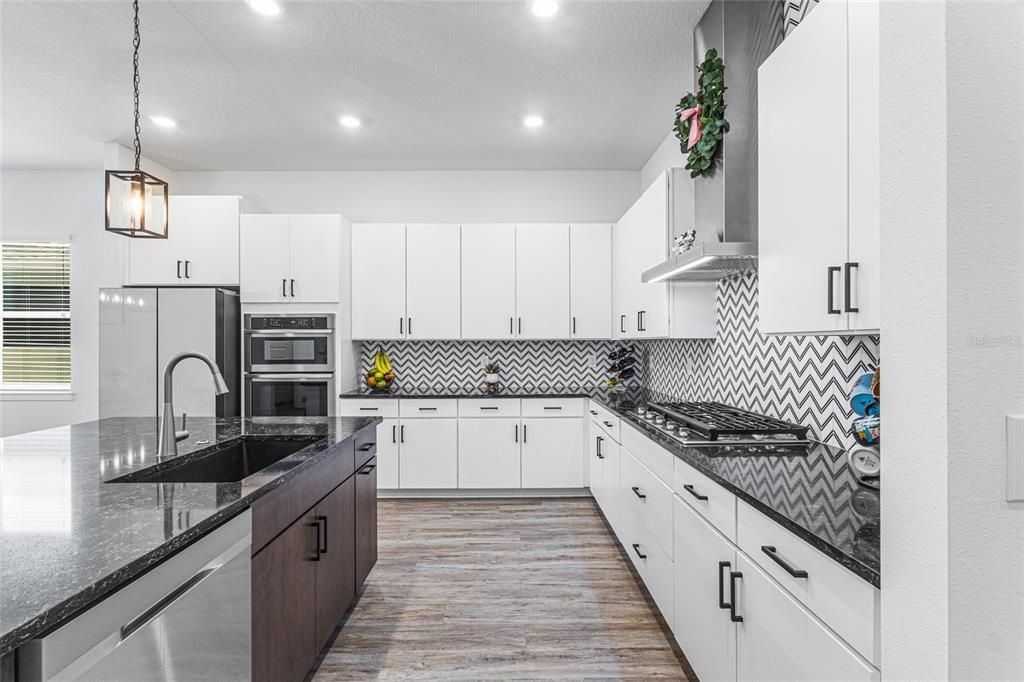 待售: $950,000 (5 贝兹, 4 浴室, 3224 平方英尺)