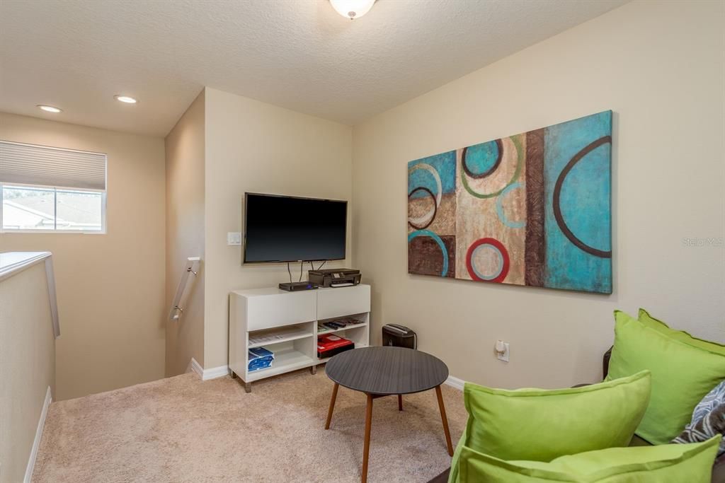 For Sale: $444,900 (4 beds, 2 baths, 1943 Square Feet)