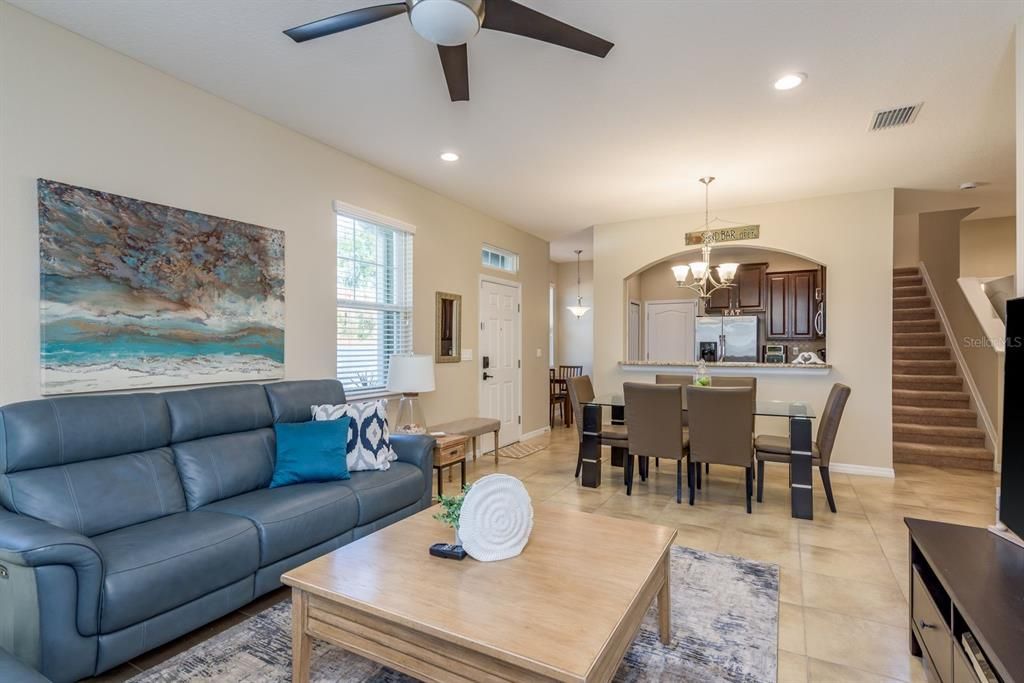 For Sale: $444,900 (4 beds, 2 baths, 1943 Square Feet)