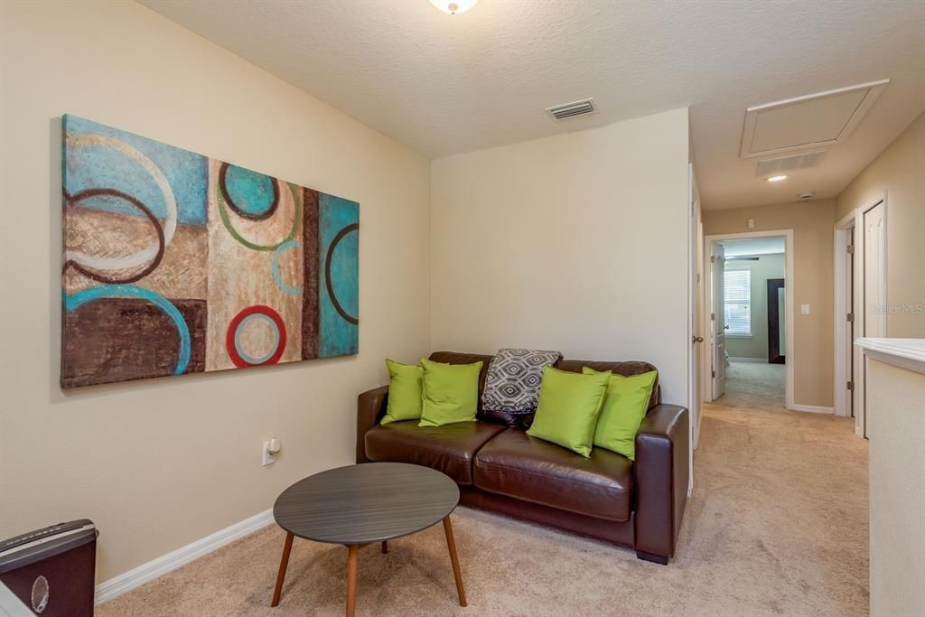 For Sale: $444,900 (4 beds, 2 baths, 1943 Square Feet)