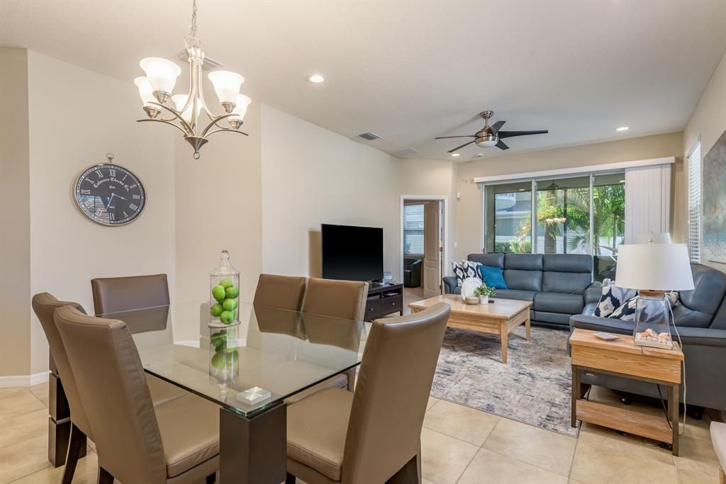 For Sale: $444,900 (4 beds, 2 baths, 1943 Square Feet)