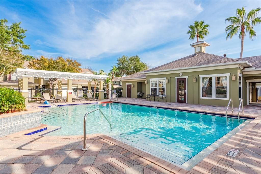 For Sale: $444,900 (4 beds, 2 baths, 1943 Square Feet)