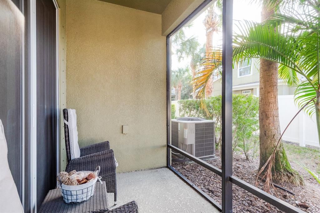 For Sale: $444,900 (4 beds, 2 baths, 1943 Square Feet)