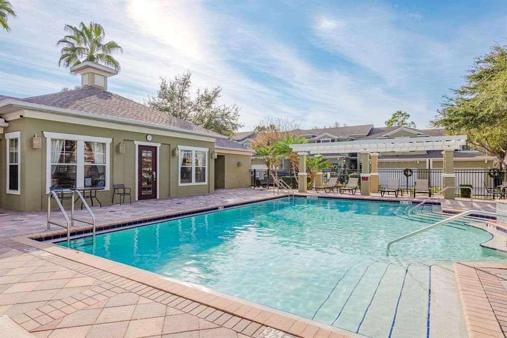 For Sale: $444,900 (4 beds, 2 baths, 1943 Square Feet)