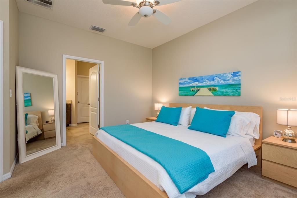 For Sale: $444,900 (4 beds, 2 baths, 1943 Square Feet)