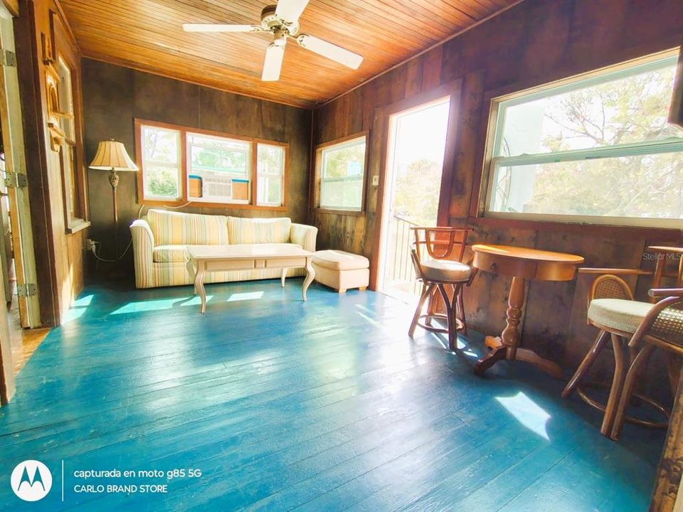 В аренду: $1,800 (2 спален, 2 ванн, 1100 Квадратных фут)