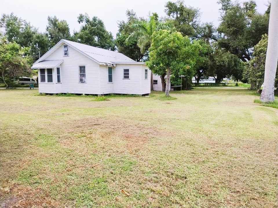 В аренду: $1,800 (2 спален, 2 ванн, 1100 Квадратных фут)