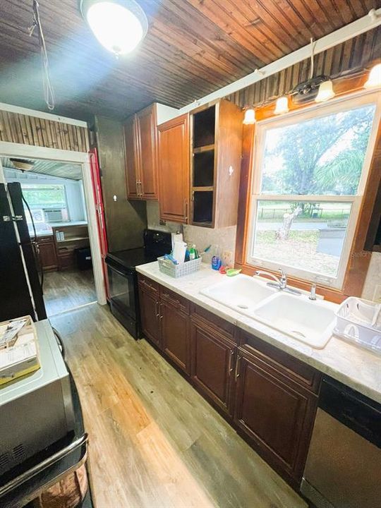 В аренду: $1,800 (2 спален, 2 ванн, 1100 Квадратных фут)