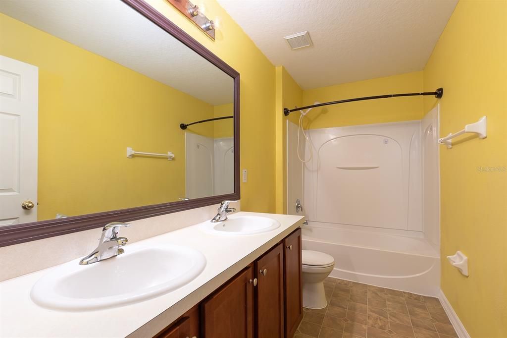 For Sale: $359,900 (4 beds, 2 baths, 2351 Square Feet)