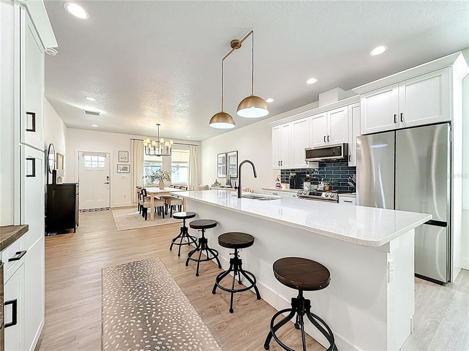 For Sale: $459,000 (3 beds, 2 baths, 1607 Square Feet)