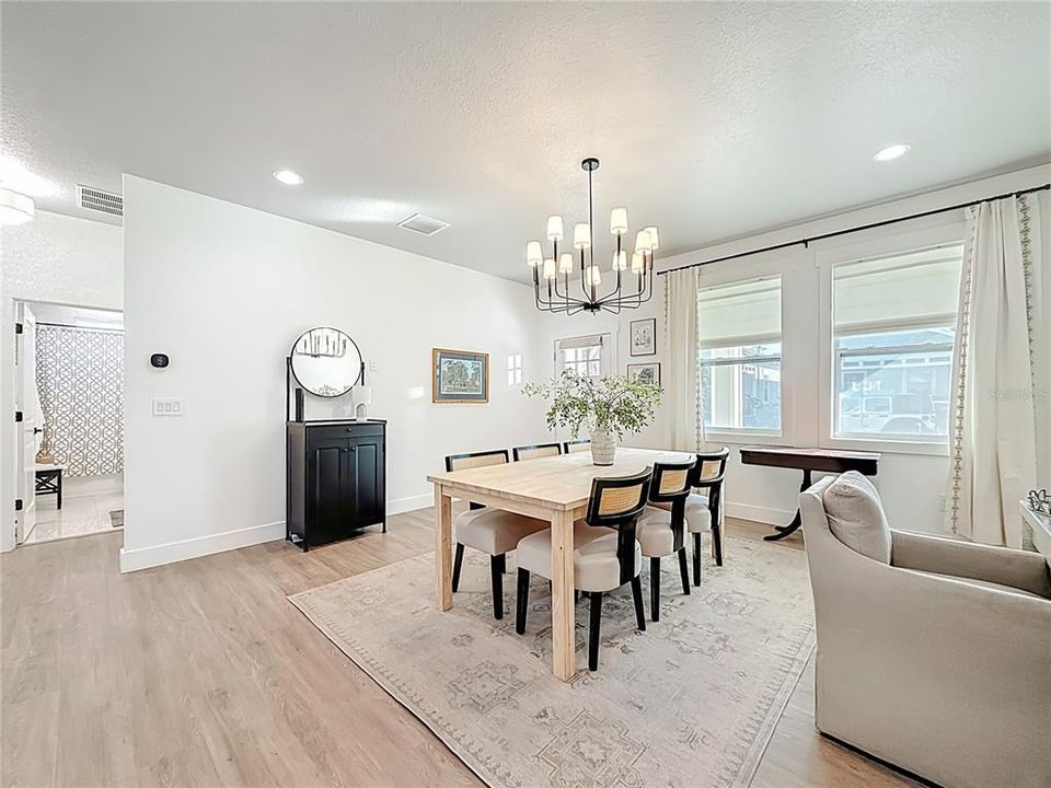 For Sale: $459,000 (3 beds, 2 baths, 1607 Square Feet)