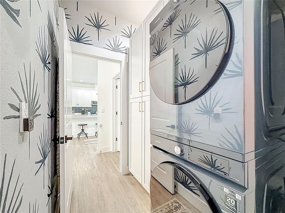 For Sale: $459,000 (3 beds, 2 baths, 1607 Square Feet)