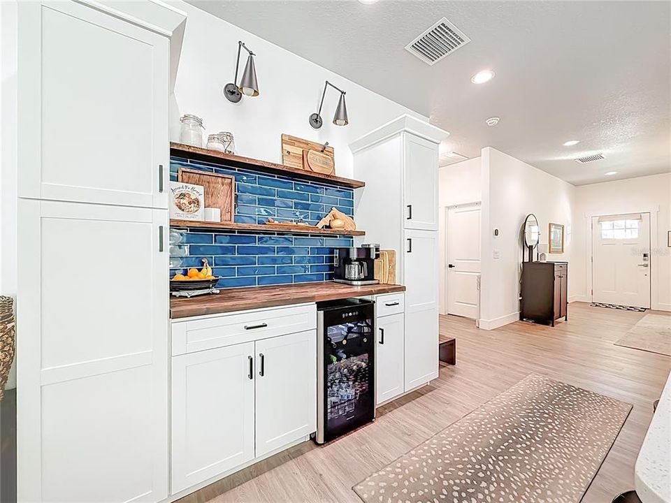 For Sale: $459,000 (3 beds, 2 baths, 1607 Square Feet)