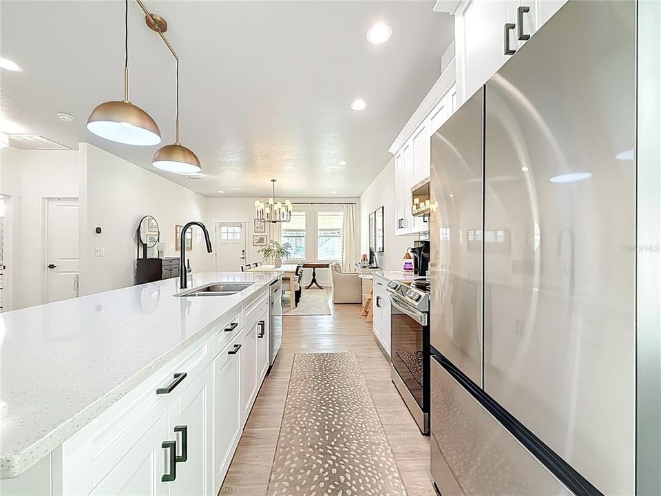 For Sale: $459,000 (3 beds, 2 baths, 1607 Square Feet)