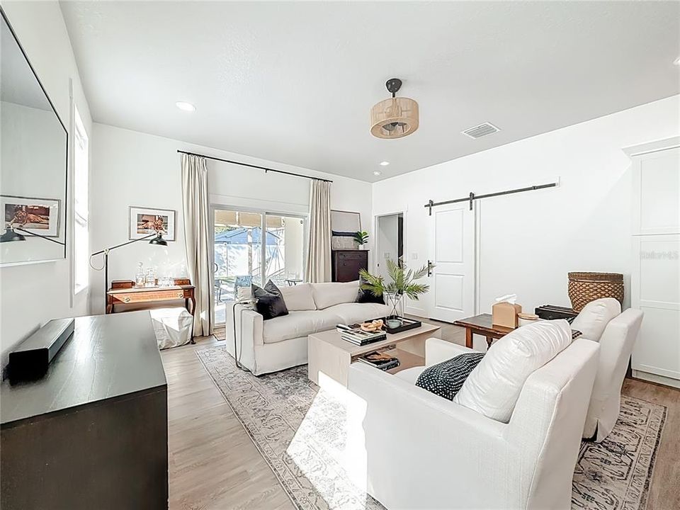 For Sale: $459,000 (3 beds, 2 baths, 1607 Square Feet)