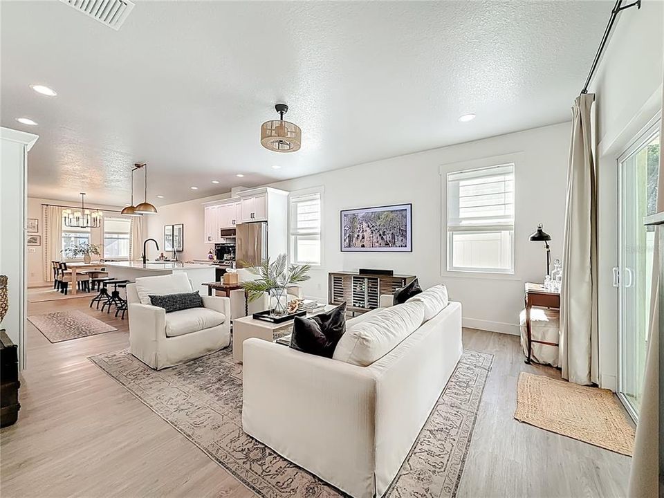 For Sale: $459,000 (3 beds, 2 baths, 1607 Square Feet)