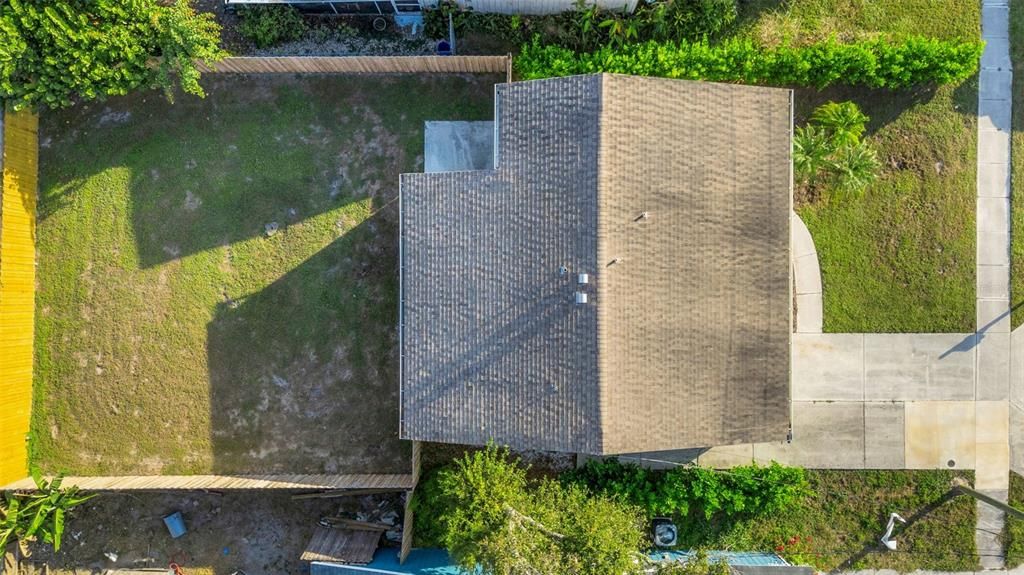 For Sale: $359,000 (2 beds, 2 baths, 951 Square Feet)