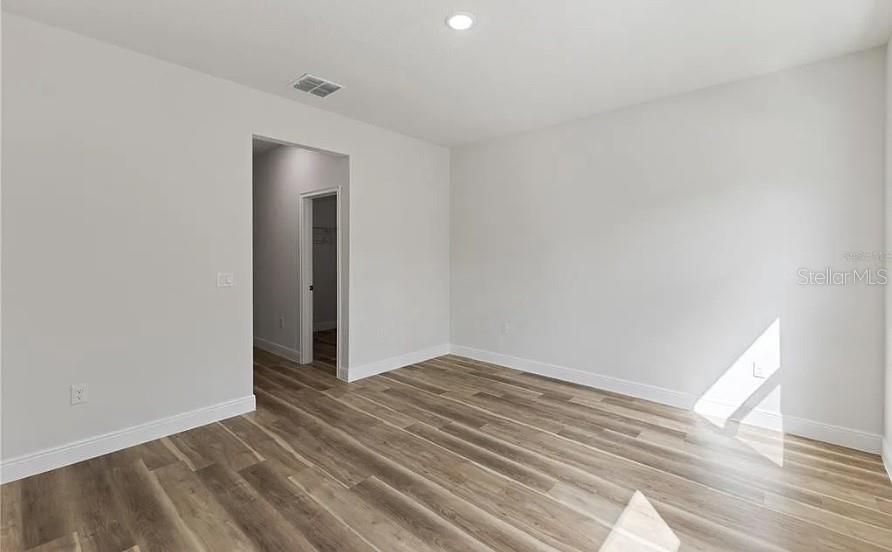 For Rent: $1,580 (4 beds, 3 baths, 1865 Square Feet)